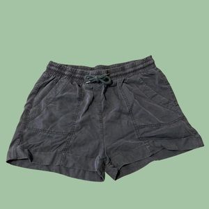 Universal Thread Women’s Shorts - Size M